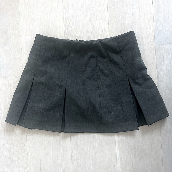 Zara Pleated Mini Skirt/Skort Grey - Picture 5 of 6